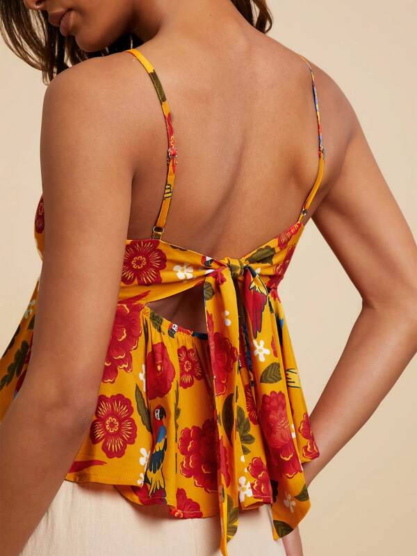 Top Floral Travachic com Babado – Estilo Boho para Férias Inesquecíveis!