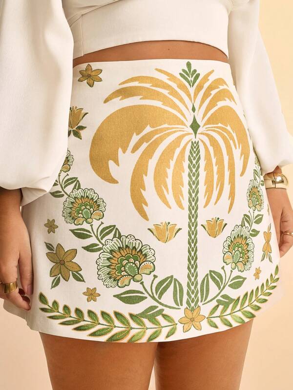 Saia Curta Estampada Tropical Plus Size