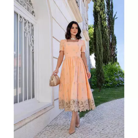 Vestido Borboleta em Lese