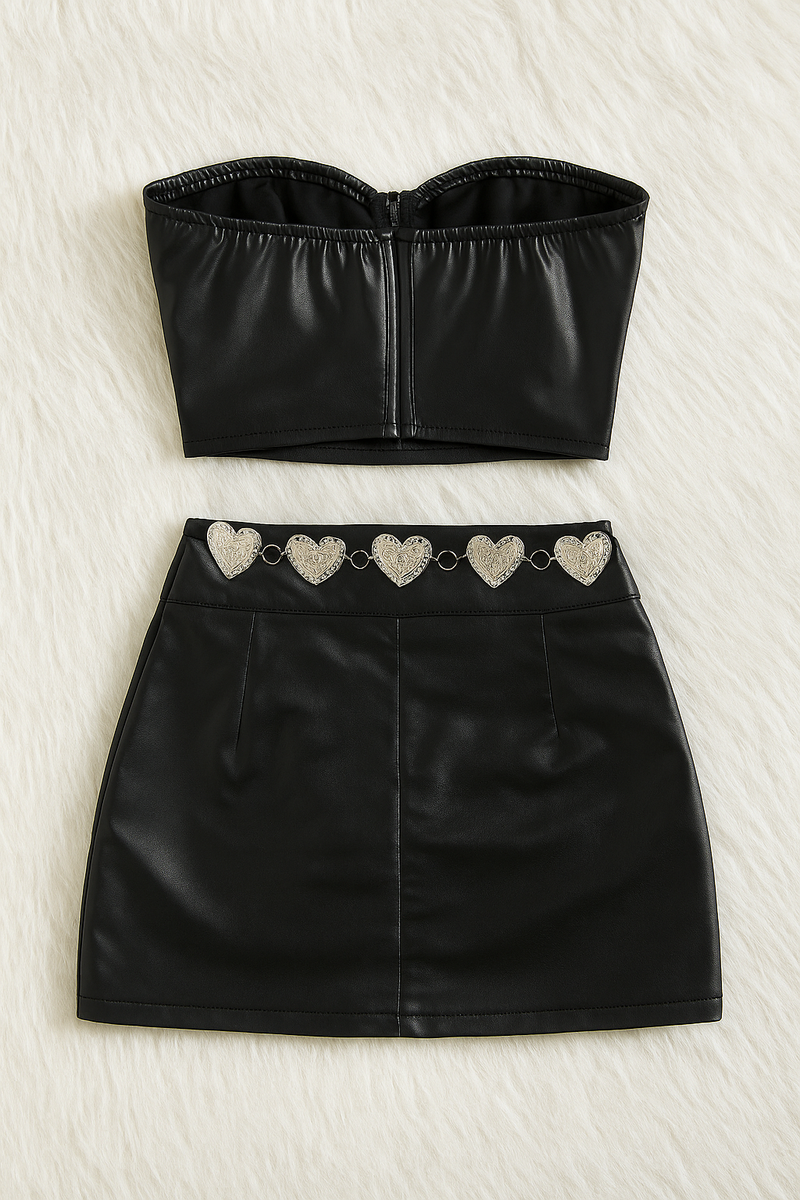 🖤 Conjunto Couro Eco Preto – Top Corset + Saia com Cinto Corações