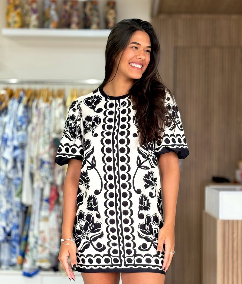 Vestido Farm Curto Geométrico – Preto & Off White