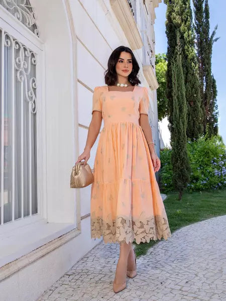 Vestido Borboleta em Lese